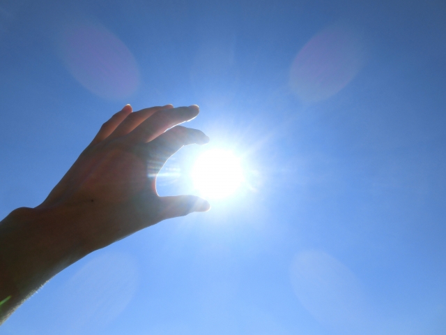 手のひらを太陽に